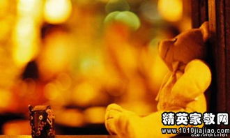 形容愛(ài)養花的女人句子