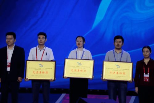 老師創(chuàng  )新創(chuàng  )業(yè)之星