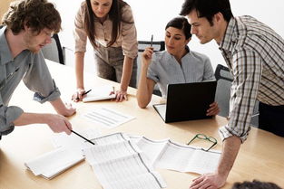 談?wù)勀銓?chuàng  )新中創(chuàng  )業(yè)的認識