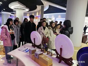 學(xué)子,歸巢,創(chuàng  )新,創(chuàng  )業(yè)