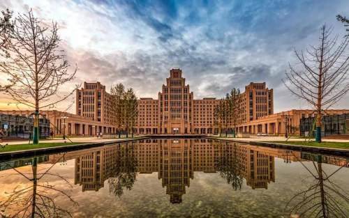 西安交大創(chuàng  )新港創(chuàng  )業(yè)園