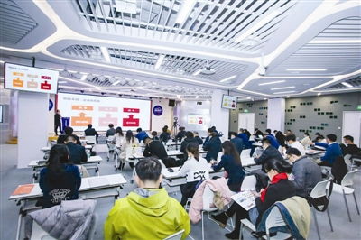 創(chuàng  )新,創(chuàng  )業(yè),路演一般寫(xiě)