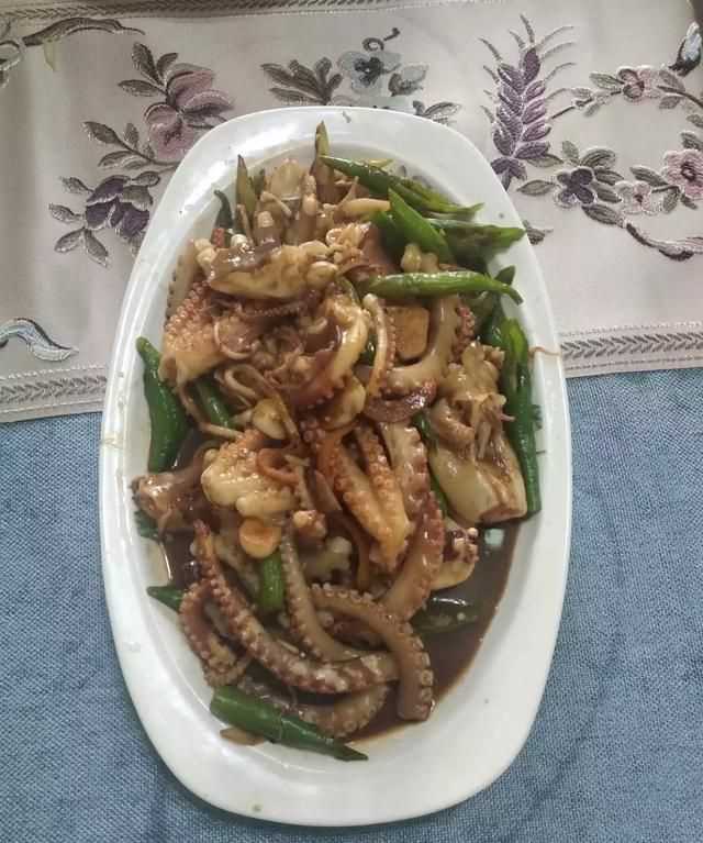 八爪魚(yú)的哪些部位不能吃
，八爪魚(yú)怎么吃好吃？哪里不能吃？圖6