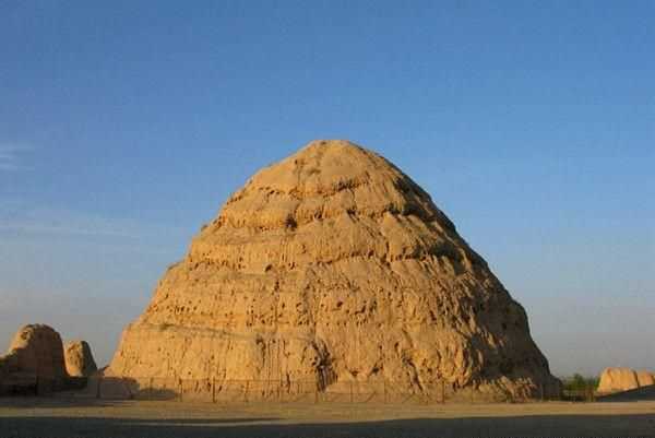 東方金字塔語(yǔ)文系列教材網(wǎng)上可以買(mǎi)到嗎