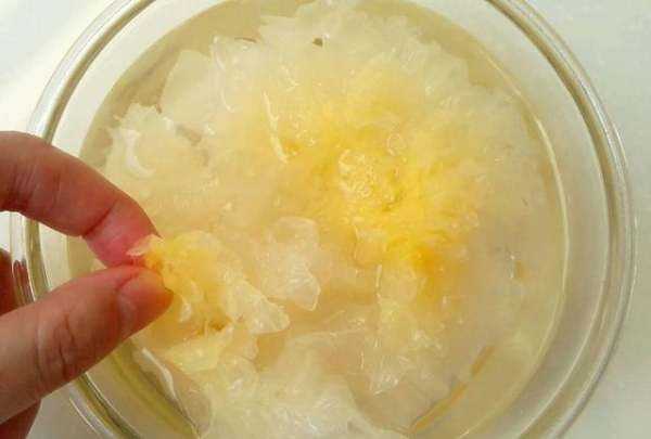 銀耳熬不出膠有功效,銀耳不出膠和出膠的營(yíng)養區別在哪圖6