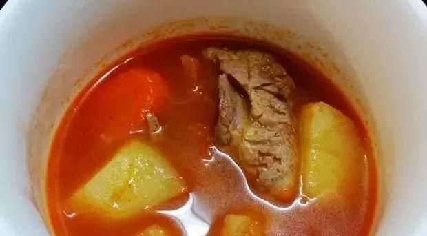 蘋(píng)果和蘿卜可以一起煲湯嗎