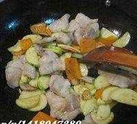 芋片怎么炒好吃又簡(jiǎn)單,炒魚(yú)片怎么做好吃又滑嫩圖13