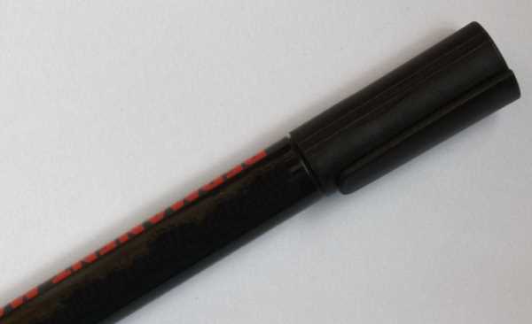 衣服上馬克筆怎么去除,馬克筆弄到紙上怎么去除圖3