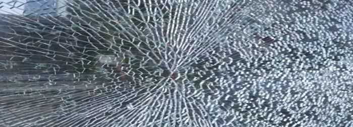 玻璃杯冷凍為什么會(huì )裂