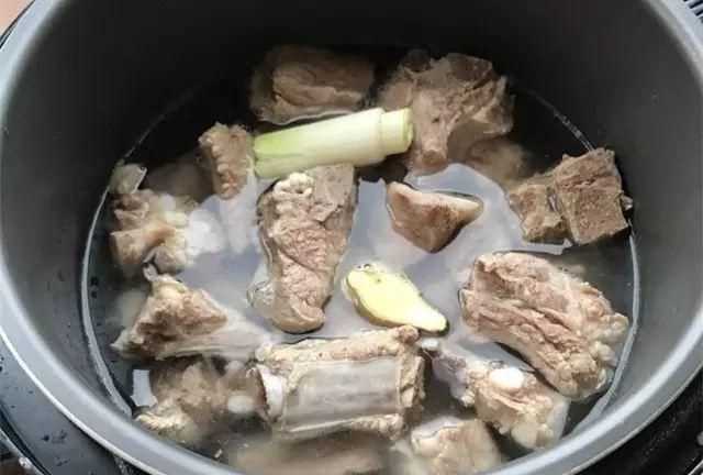 高壓鍋燉排骨多長(cháng)時(shí)間
