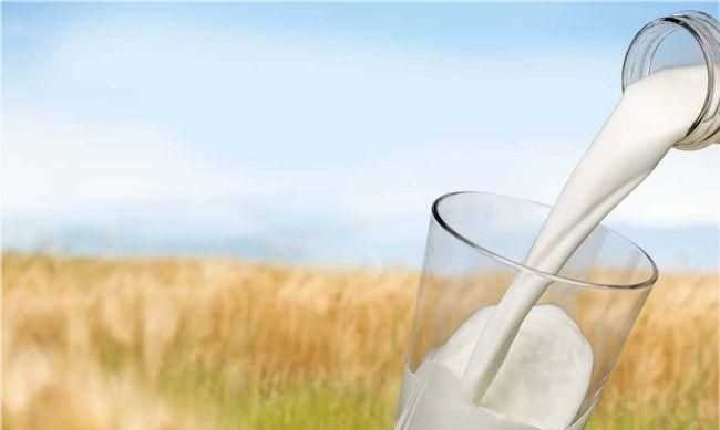 多喝牛奶真的能長(cháng)高嗎