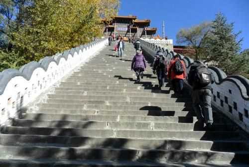 五臺山在哪個(gè)省，武當山、泰山、華山、五臺山、西湖、青海湖分布在哪個(gè)??？圖7