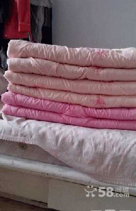 海綿床墊加棉被這樣墊著(zhù)睡對身體有害嗎