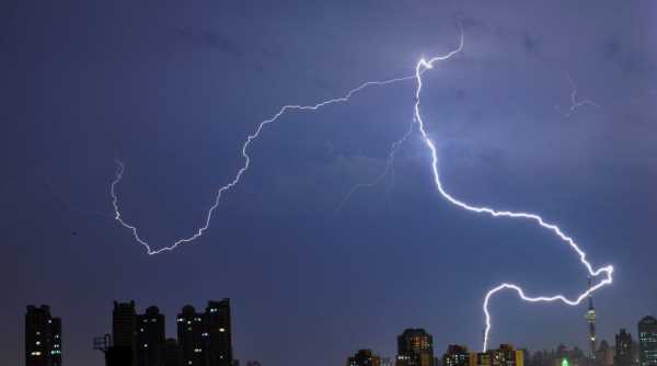 為什么會(huì )打雷閃電 原理,為什么會(huì )打雷圖5