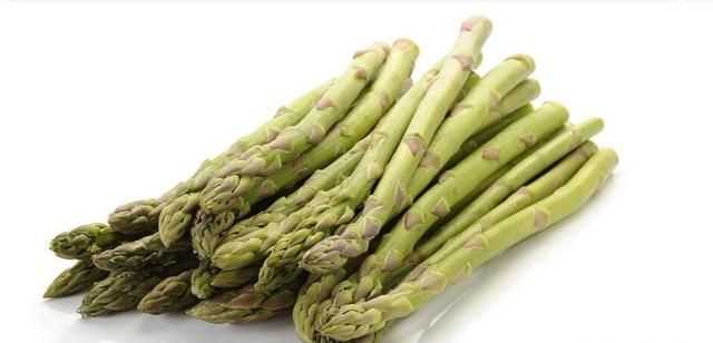 蘆筍沒(méi)熟透可以吃嗎，蘆筍罐頭里的筍像煮熟了,還能吃嗎？圖3