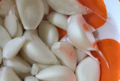 腌的糖蒜有點(diǎn)辣怎么補救,糖醋蒜幾個(gè)月了還是辣怎么辦圖3