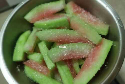 西瓜皮糖的簡(jiǎn)單制作方法