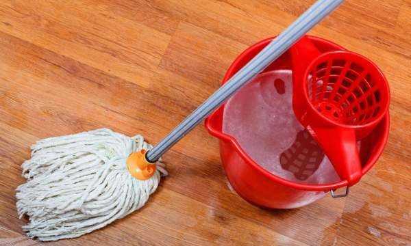 拖完地有腥味是什么原因,拖過(guò)地之后有腥味怎么辦?圖8