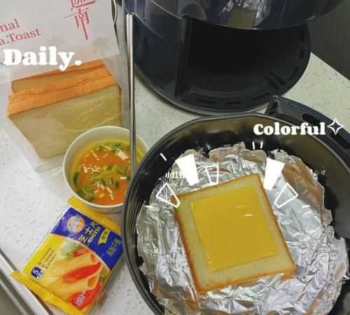 空氣炸鍋可以烤面包嗎