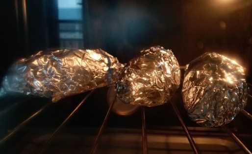 烤地瓜用烤箱用多少溫度烤多長(cháng)時(shí)間,地瓜切開(kāi)烤箱多少度烤多久能熟圖7