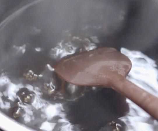 自制冰粉水放多了不會(huì )完全凝固怎么辦