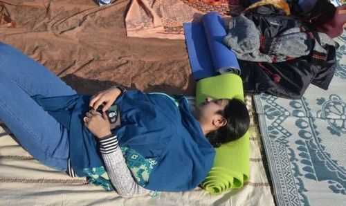 在天臺睡覺(jué)早上的露水對人身體有害嗎