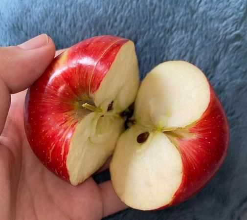 怎樣徒手掰蘋(píng)果技巧