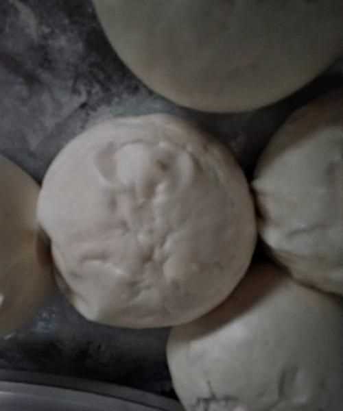 蒸出來(lái)的饅頭開(kāi)裂有什么原因