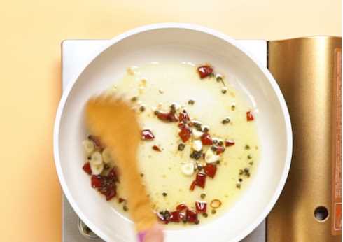 田雞怎么炒才不會(huì )老,炒田雞怎么做好吃圖6