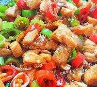 怎么炒雞丁好吃,雞丁怎么做好吃簡(jiǎn)單的家常的圖20