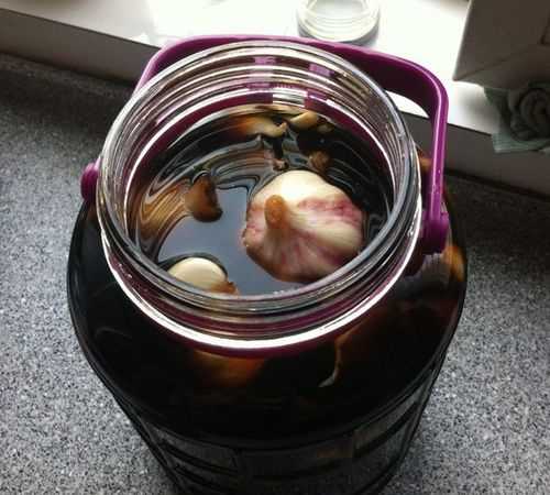 腌制糖醋蒜密封了會(huì )發(fā)酵怎么辦呢