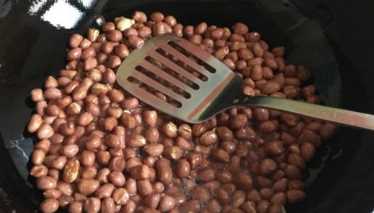 花生米怎么炸又酥又脆,油炸花生米怎么炸又酥又脆圖4