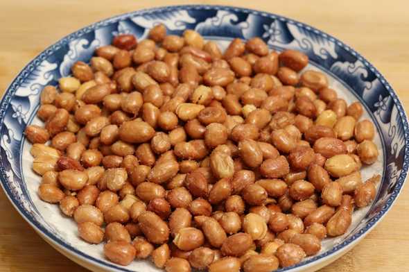 花生米怎么炸又酥又脆,油炸花生米怎么炸又酥又脆圖5