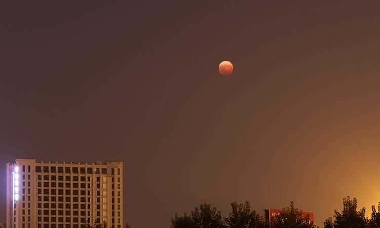 紅月亮的具體形成過(guò)程