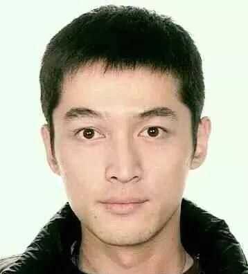 照片底色的含義，什么叫證件彩照，是用什么底色的，是白的，紅的，藍的？圖6