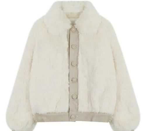 呢子大衣上粘一些羽絨服的毛毛，怎么處理