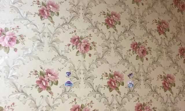 白色墻布弄臟了用什么清潔