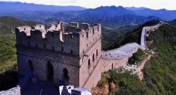 長(cháng)城上的烽火臺的作用,長(cháng)城上的烽火臺的作用是什么圖2