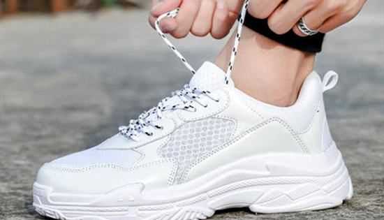 白鞋子有黃斑怎么去除,白色運動(dòng)鞋上的黃色污點(diǎn)怎么去掉啊圖3