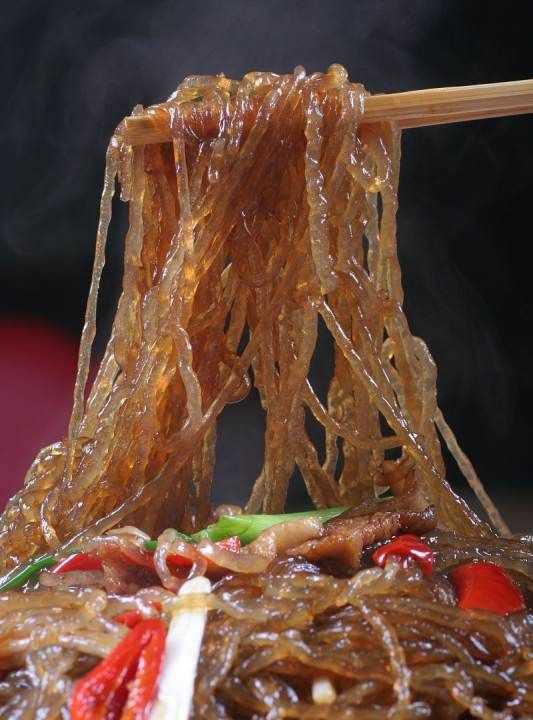 粉條怎么炒不粘在一起,炒粉條時(shí) 粉條不粘的方法圖15