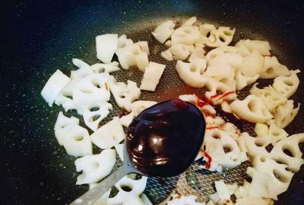 藕丁怎么炒好吃,怎樣炒藕丁好吃又簡(jiǎn)單視頻圖8