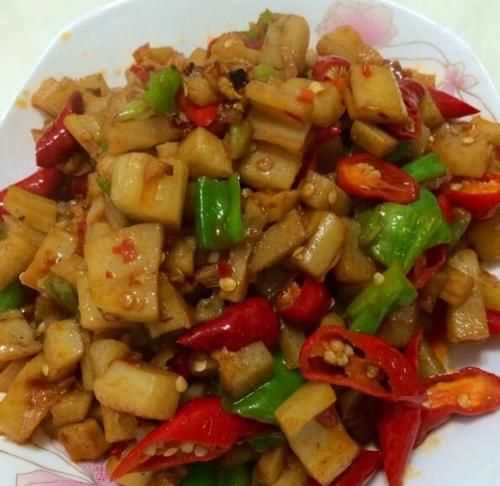 怎樣炒藕丁好吃又簡(jiǎn)單竅門(mén)