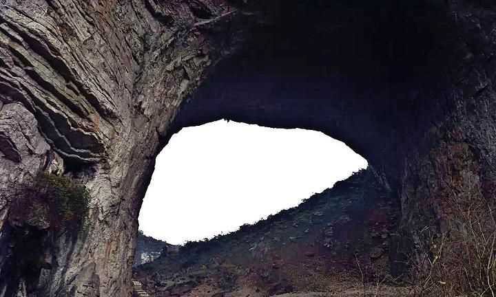 雙龍洞內洞的特點(diǎn)可以概括為三個(gè)字