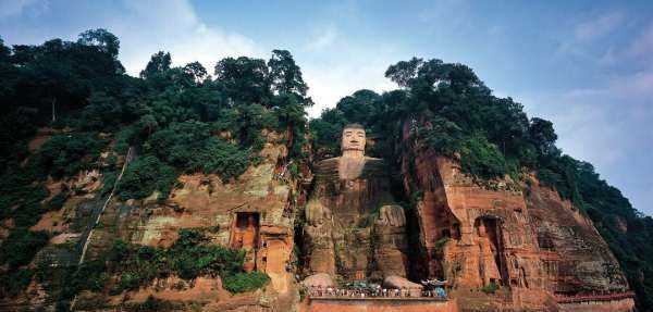 樂(lè )山大佛在哪里,請問(wèn)樂(lè )山大佛在哪里圖3