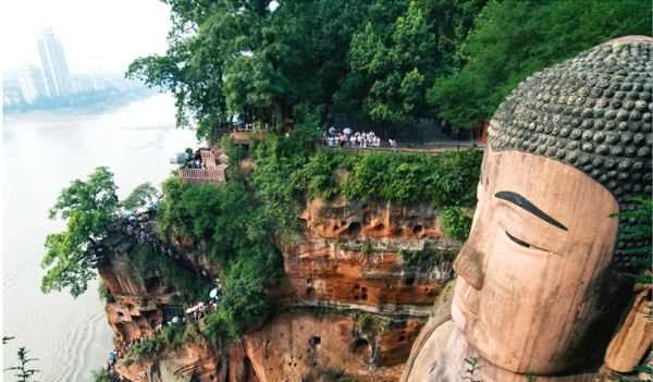 樂(lè )山大佛在哪里,請問(wèn)樂(lè )山大佛在哪里圖4