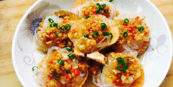 扇貝最簡(jiǎn)單的做法,新鮮扇貝的簡(jiǎn)單做法圖1