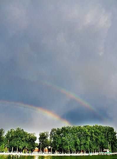 彩虹是怎樣形成的，彩虹是怎樣形成的實(shí)驗？圖2