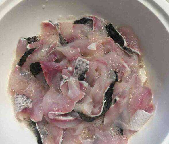 滑炒魚(yú)片的做法,怎樣做滑炒魚(yú)片圖7