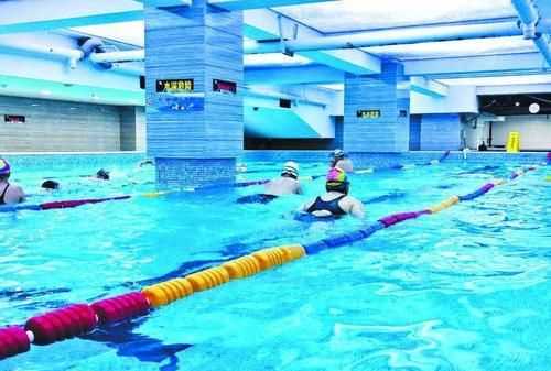 三伏天游泳會(huì )加重寒氣嗎