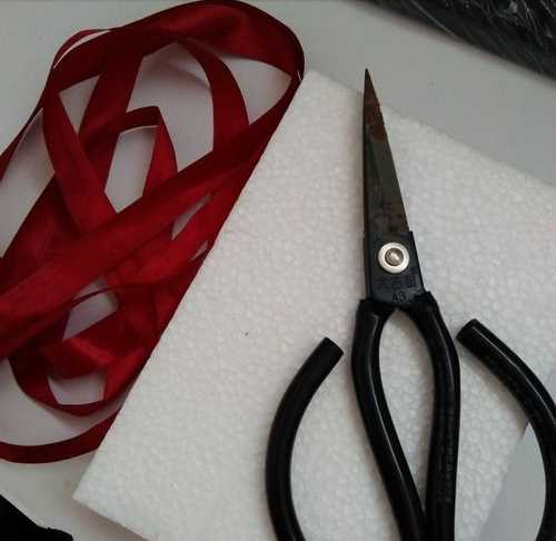 禮帶的結怎么打,包裝盒絲帶蝴蝶結的打法圖4